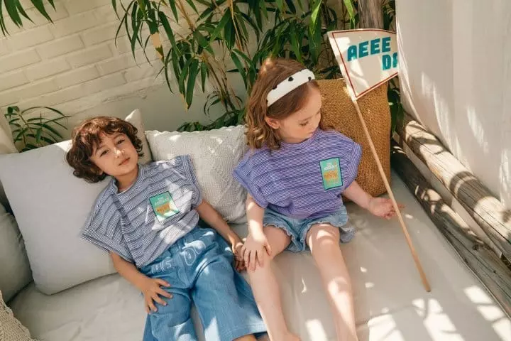 Aeeeday - Korean Children Fashion - #designkidswear - Kitty Stripes Tee - 3