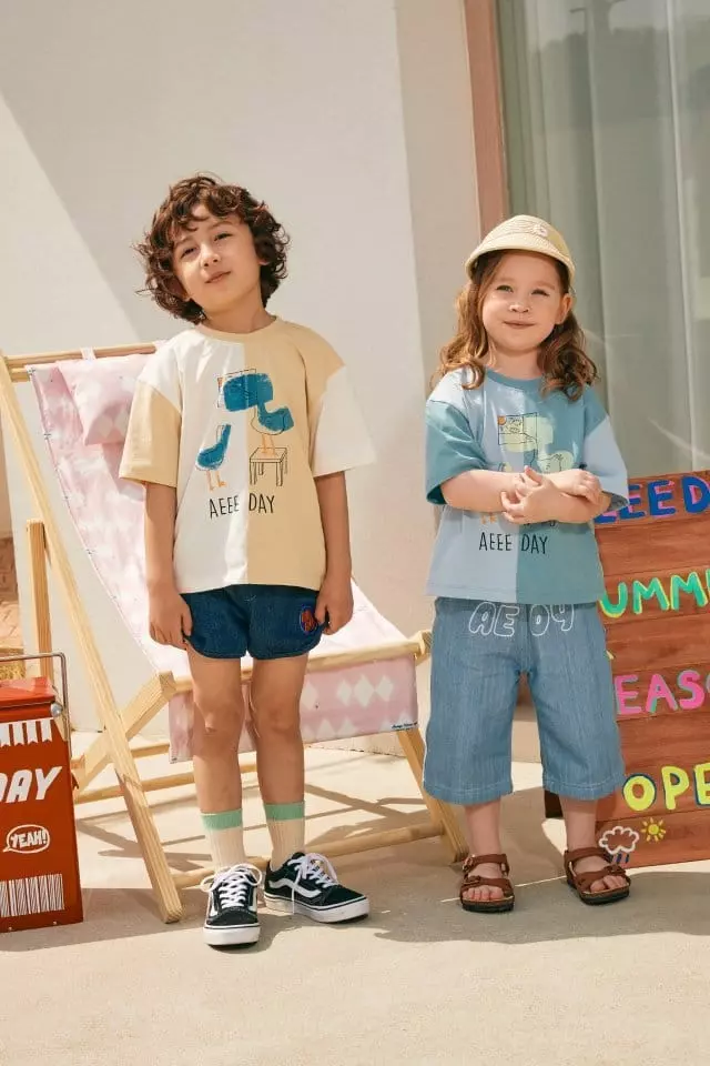 Aeeeday - Korean Children Fashion - #designkidswear - Half Color Tee - 2