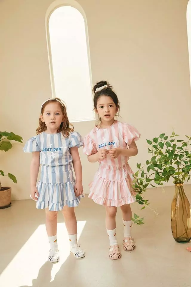 Aeeeday - Korean Children Fashion - #discoveringself - Bud Stripes Two Piece - 2