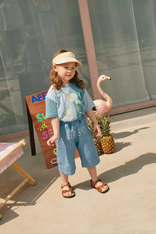 Aeeeday - Korean Children Fashion - #discoveringself - Half Color Tee - 4