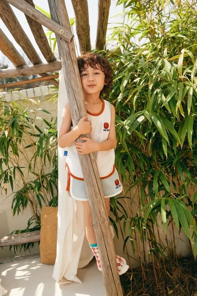 Aeeeday - Korean Children Fashion - #kidsshorts - Waffle Sleeveless Top Bottom Set - 6