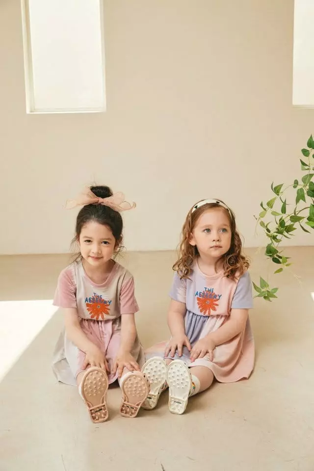 Aeeeday - Korean Children Fashion - #kidsstore - Qater Paint Flower One-piece - 3