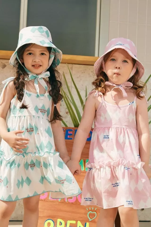 Aeeeday - Korean Children Fashion - #littlefashionista - Argyle Sleeveless One-piece - 5