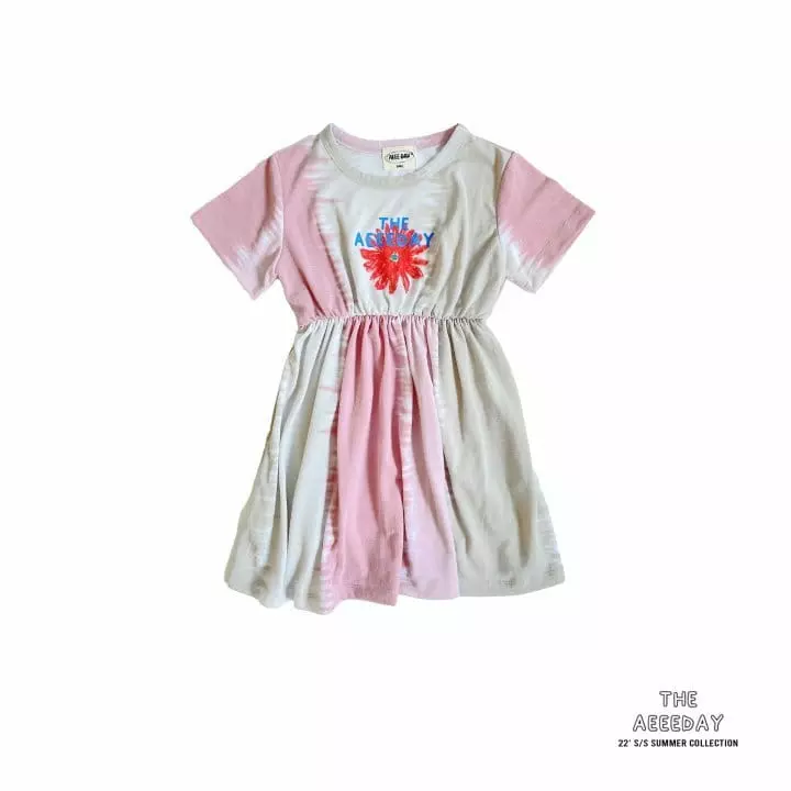 Aeeeday - Korean Children Fashion - #prettylittlegirls - Qater Paint Flower One-piece - 9