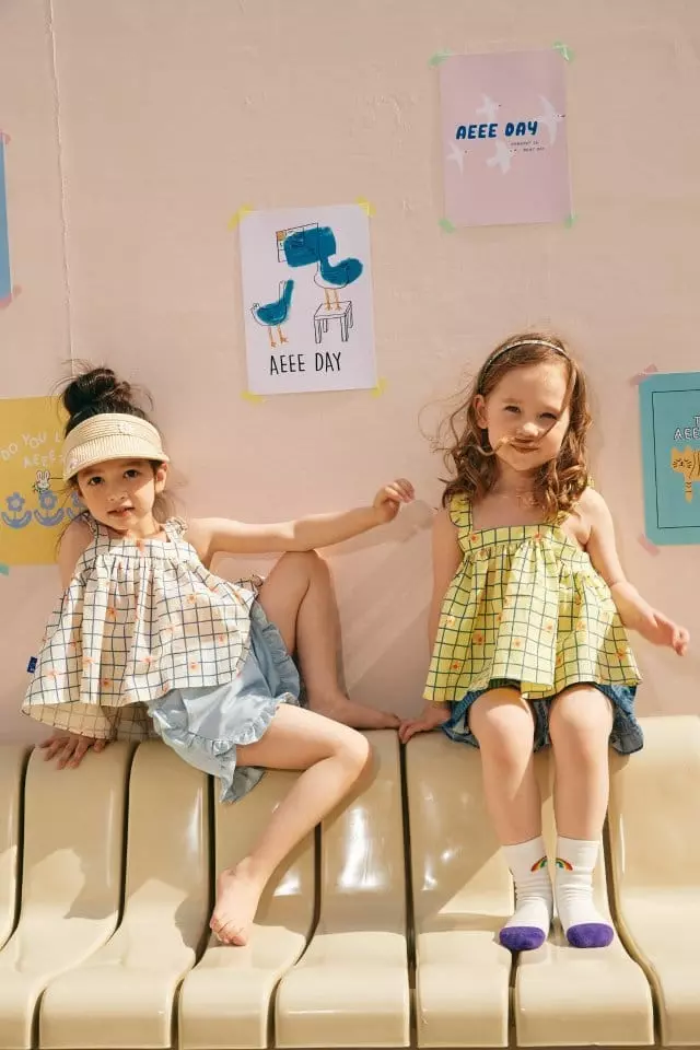 Aeeeday - Korean Children Fashion - #minifashionista - Flower Frill Sleeveless - 4