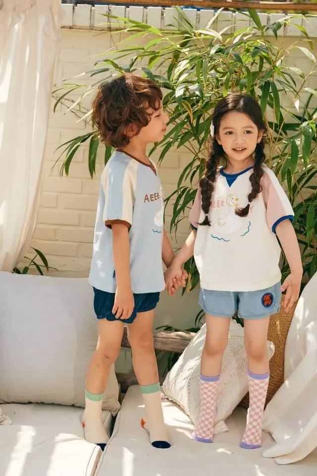 Aeeeday - Korean Children Fashion - #toddlerclothing - Patch Denim Shorts - 9