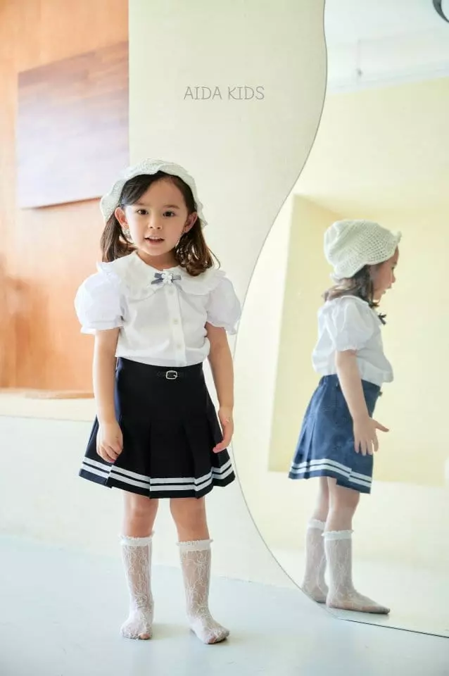 Aida - Korean Children Fashion - #discoveringself - Flower Embroidery Short Sleeves Blouse - 2