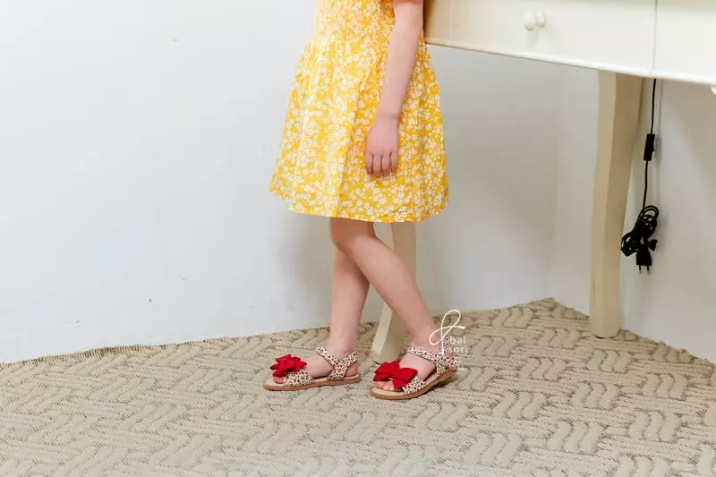 Babyzzam - Korean Children Fashion - #kidsstore - Flower Ribbon Sandals - 5