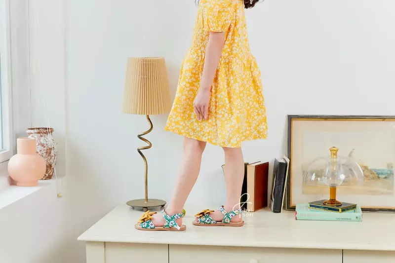Babyzzam - Korean Children Fashion - #littlefashionista - Flower Ribbon Sandals - 8