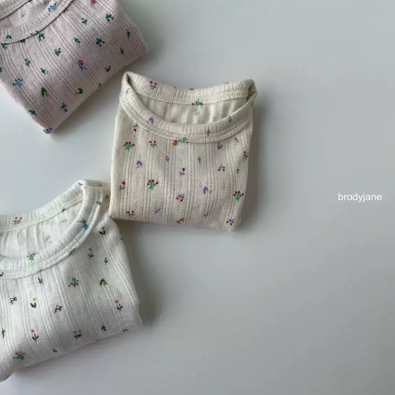 Brody Jane - Korean Children Fashion - #kidzfashiontrend - Flower Eyelet Knit Short Sleeves Easywear - 4