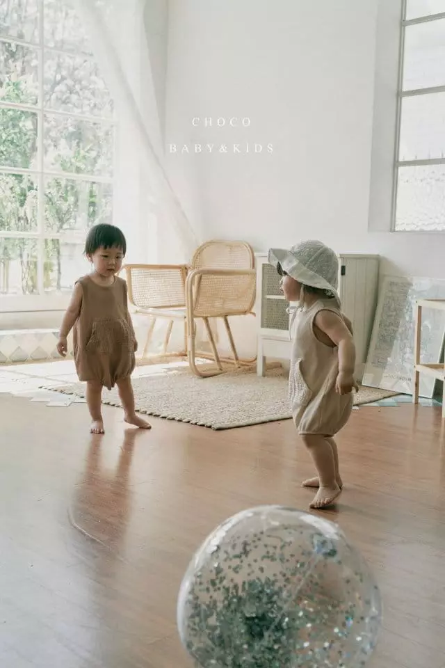Choco bebe - Korean Baby Fashion - #babyboutiqueclothing - Waffle Kangaroo Sleeveless Bodysuit - 5