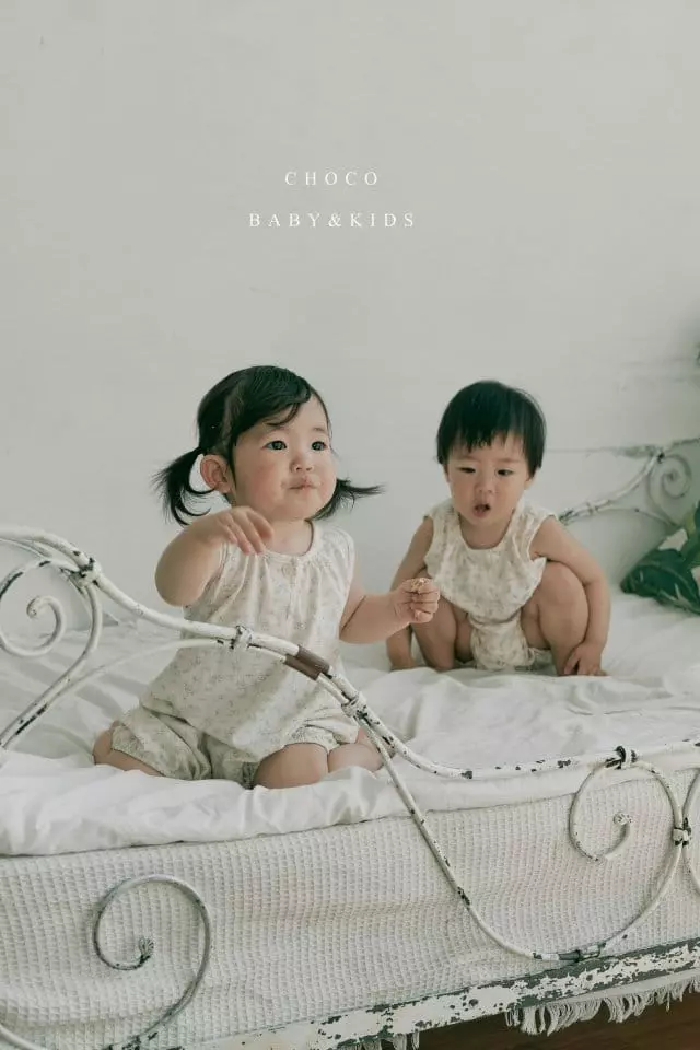 Choco bebe - Korean Baby Fashion - #babyclothing - Leaf Button Shirring Bodysuit - 5