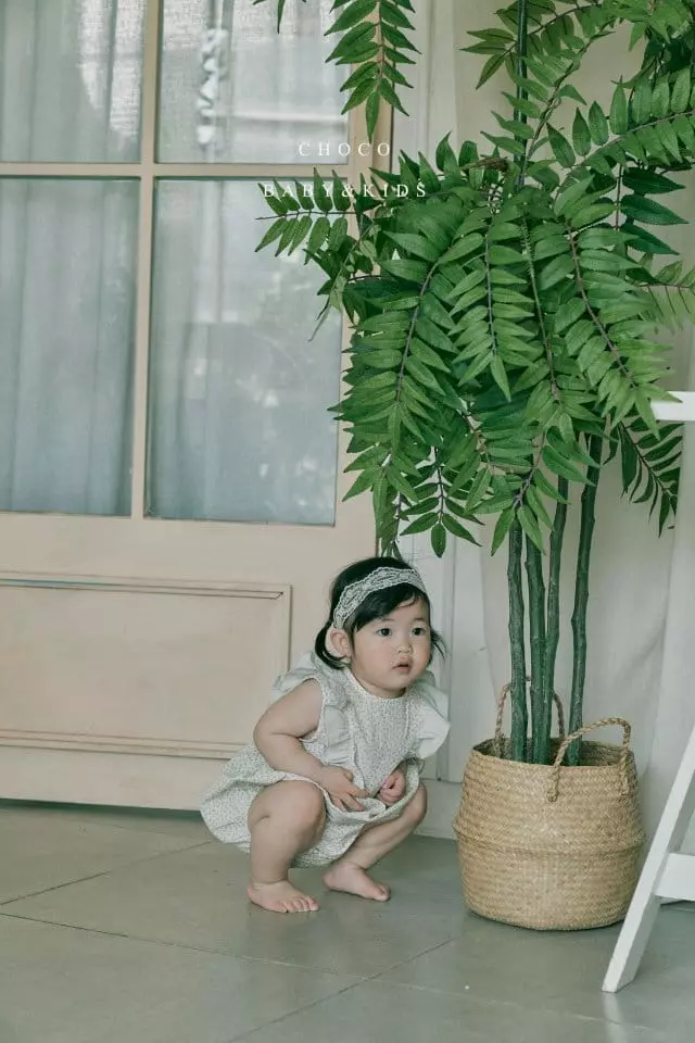 Choco bebe - Korean Baby Fashion - #babylifestyle - Burbena Frill Sleeveless Bodysuit - 5