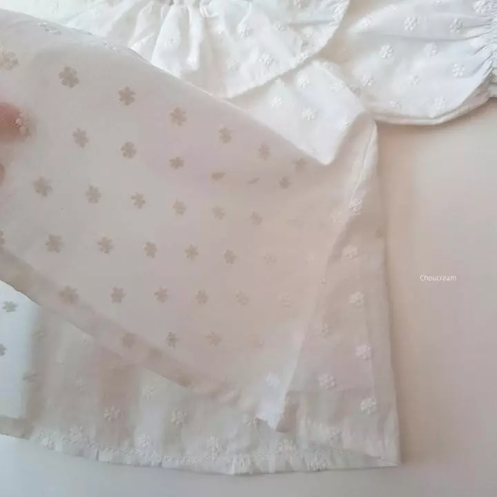 Choucream - Korean Baby Fashion - #babywear - Flower Embroidery Frill Blouse - 6