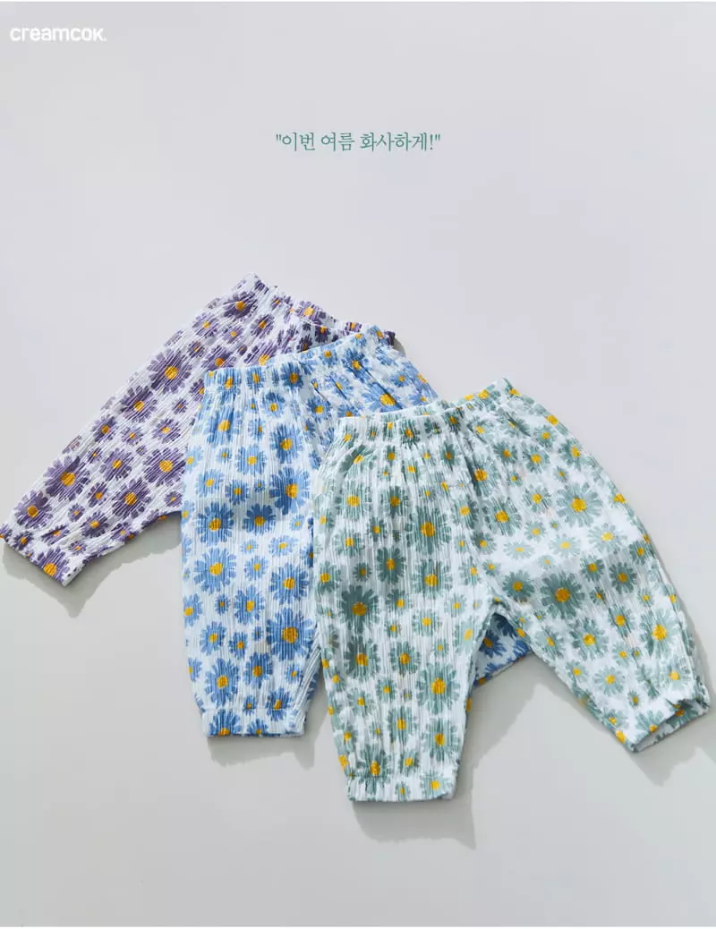 Creamcok - Korean Children Fashion - #kidzfashiontrend - Flower Cooling Capri Pants - 6