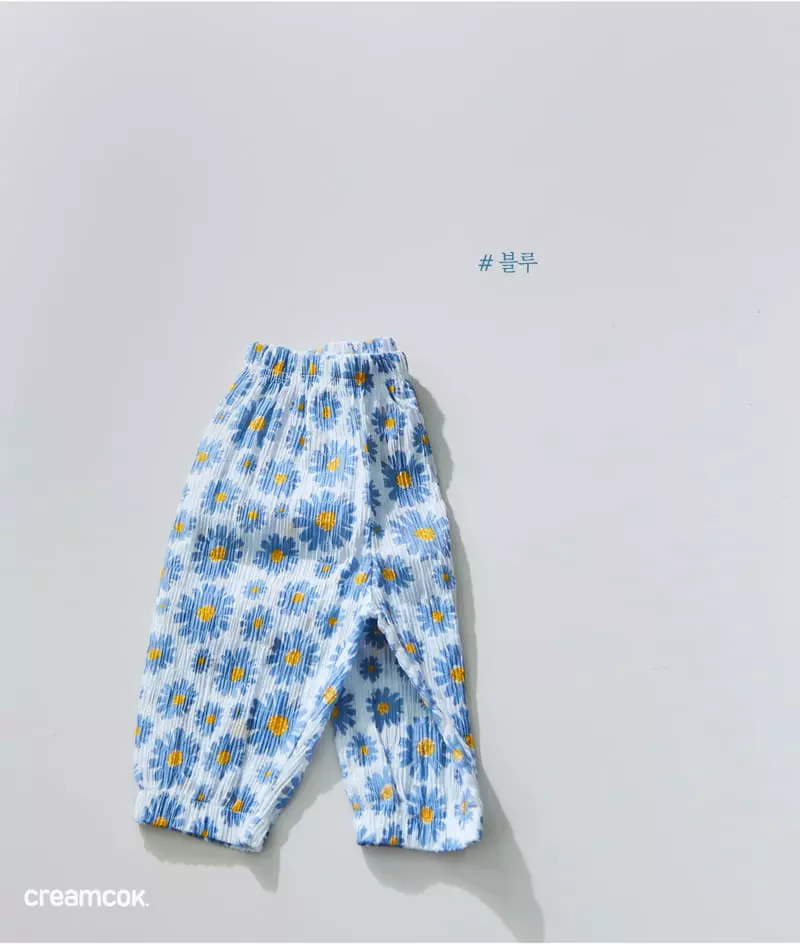 Creamcok - Korean Children Fashion - #littlefashionista - Flower Cooling Capri Pants - 8