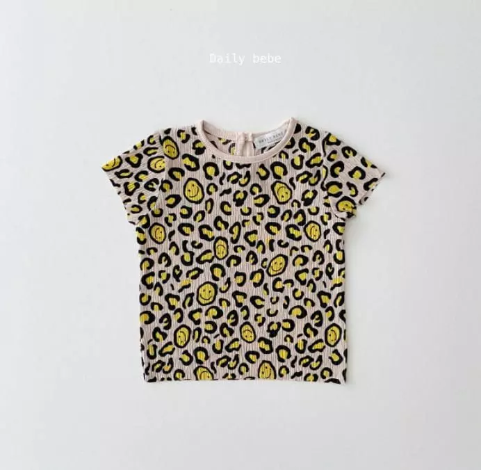 Daily Bebe - Korean Children Fashion - #childofig - Leopard Smile Pleats Top Bottom Set - 2