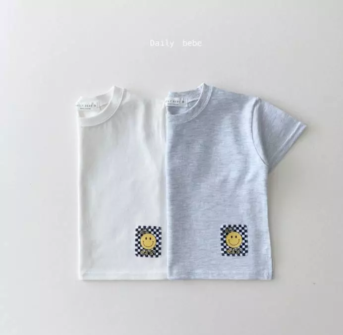 Daily Bebe - Korean Children Fashion - #discoveringself - Smile Patch Tee
