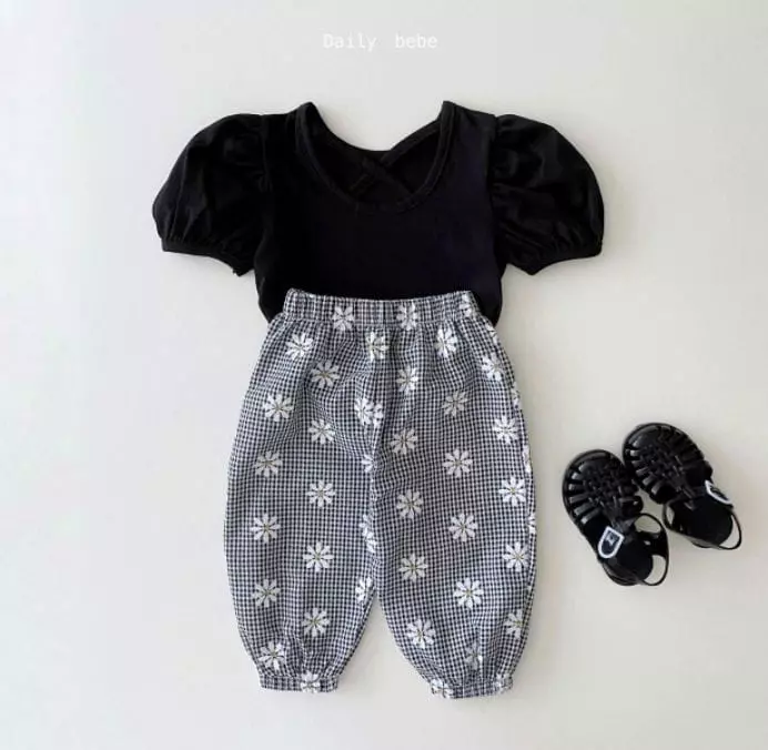 Daily Bebe - Korean Children Fashion - #littlefashionista - Check Flower Pants - 8