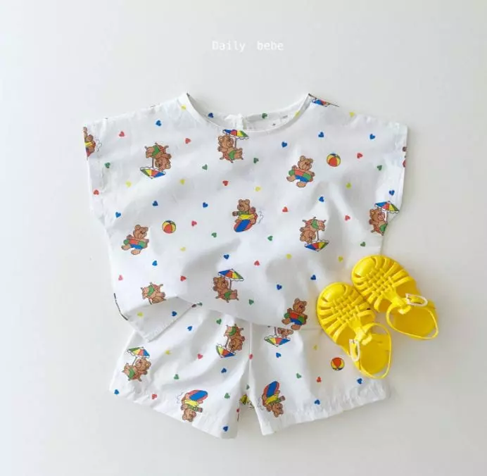 Daily Bebe - Korean Children Fashion - #magicofchildhood - Vacatin Bear Top Bottom Set