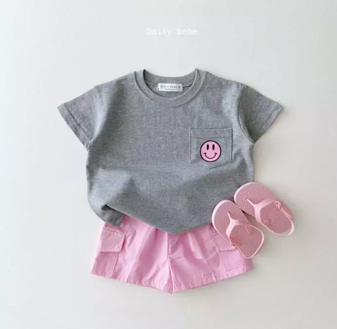 Daily Bebe - Korean Children Fashion - #toddlerclothing - Pocket Smile Tee - 8