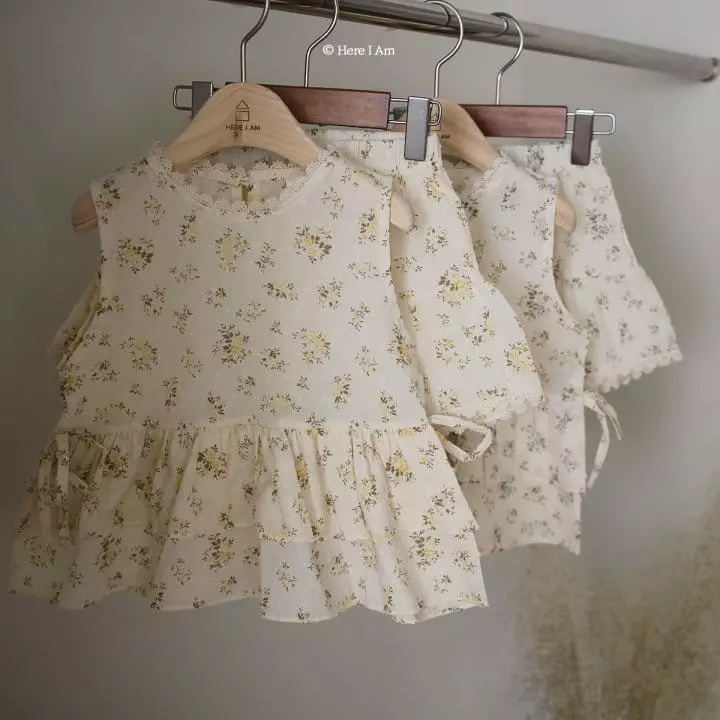 Here I Am - Korean Children Fashion - #discoveringself - Lev Frill Top Bottom Set - 2