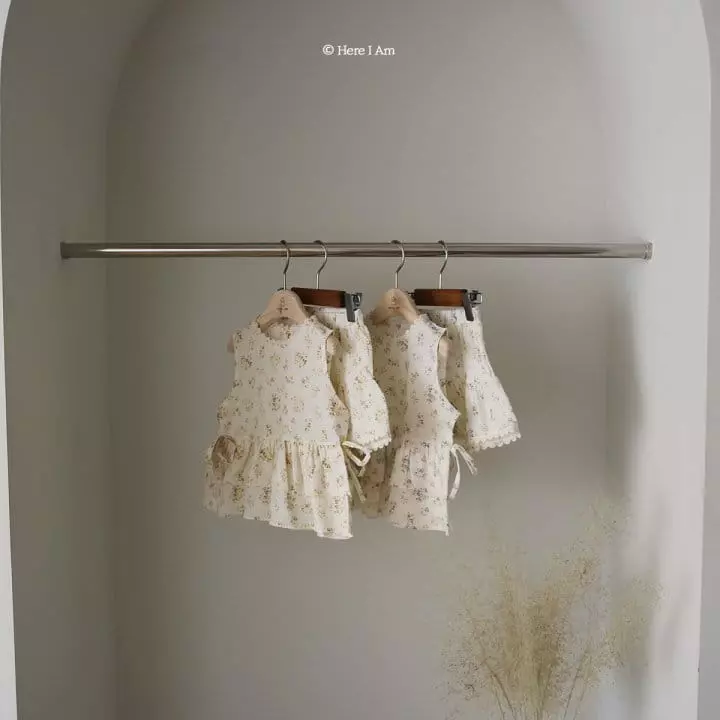 Here I Am - Korean Children Fashion - #fashionkids - Lev Frill Top Bottom Set - 3