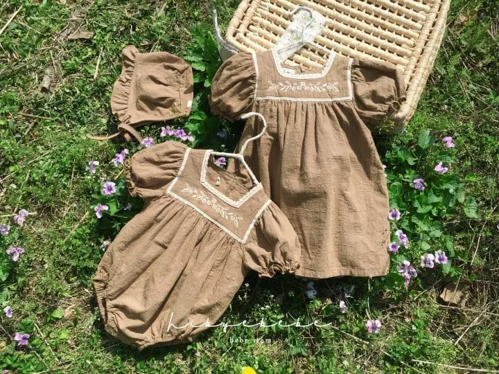Hi Byebebe - Korean Baby Fashion - #babyoutfit - Veronica Frill Bonnet - 2