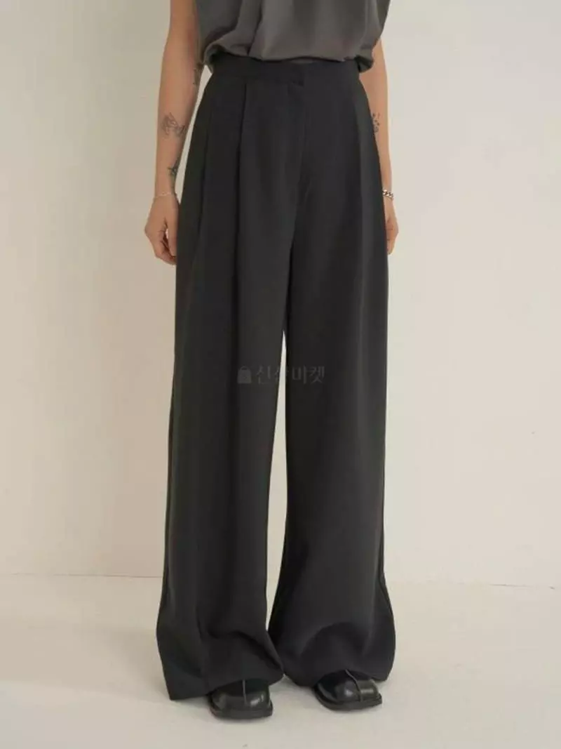 Howl - Korean Women Fashion - #momslook - Two Tuck Wide Pants - 3