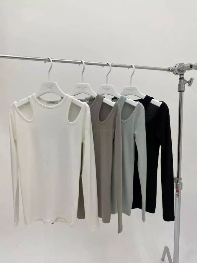 Howl - Korean Women Fashion - #momslook - Both Slit Long Sleeves Tee - 4
