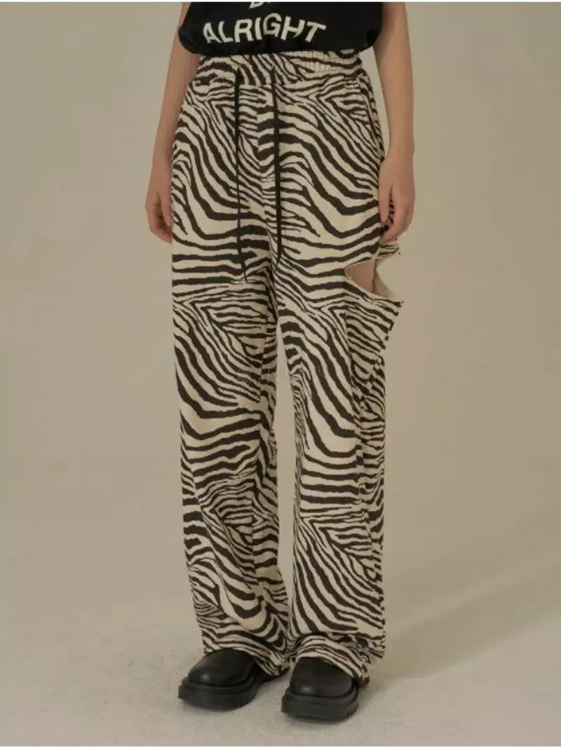 Howl - Korean Women Fashion - #womensfashion - Zebra Slit Pants - 3
