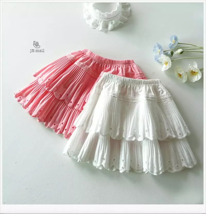 JM Snail - Korean Children Fashion - #childofig - Scalap Embroidery Wrinkle Skirt - 2