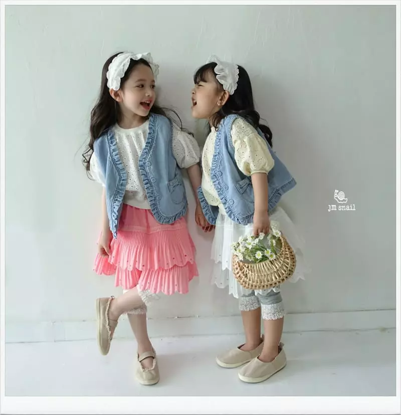 JM Snail - Korean Children Fashion - #kidsshorts - Flower Lace Punching Tee - 6