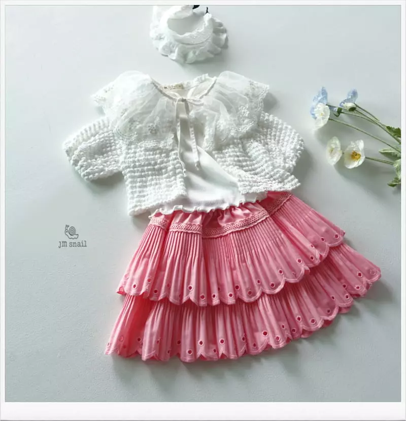 JM Snail - Korean Children Fashion - #kidsstore - Scalap Embroidery Wrinkle Skirt - 8