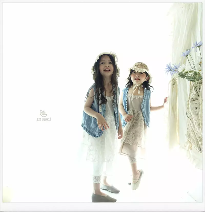 JM Snail - Korean Children Fashion - #kidsstore - Denim Frill Vest - 3