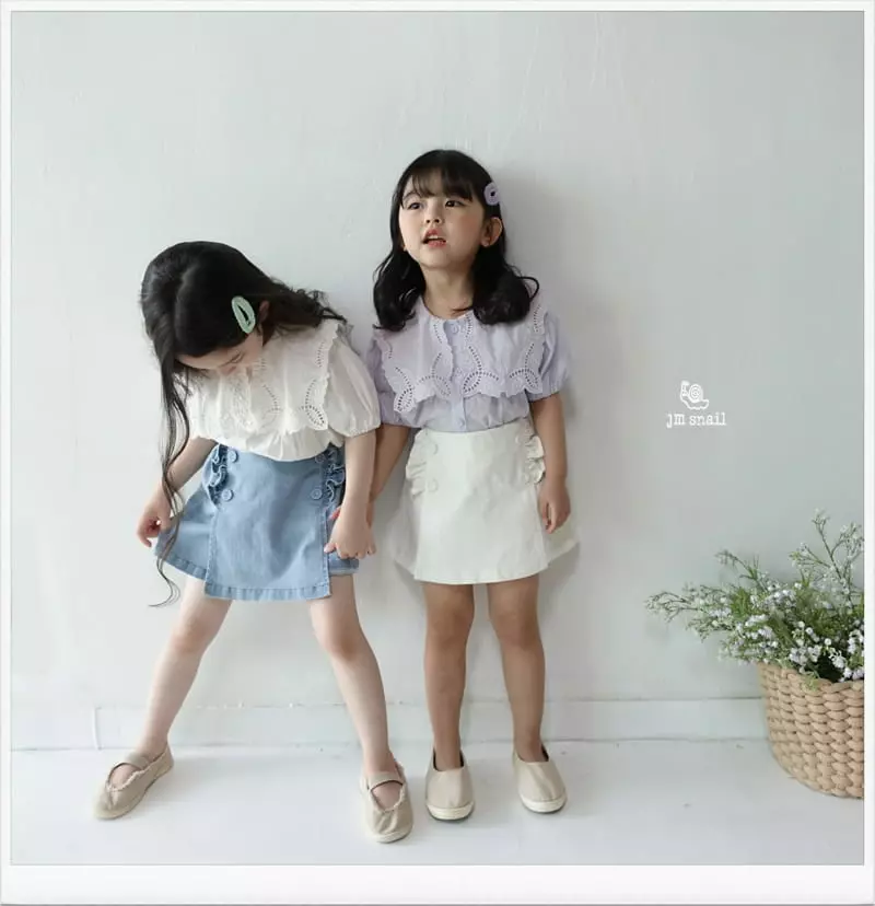 JM Snail - Korean Children Fashion - #kidzfashiontrend - Embroidery Short Sleeves Blouse - 10