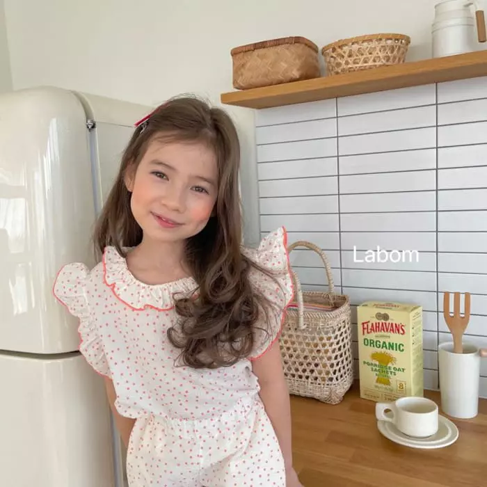 Labom - Korean Children Fashion - #kidsshorts - Mini Dot Frill Top Bottom Set - 11