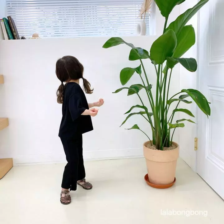 Lalabongbong - Korean Children Fashion - #prettylittlegirls - Black Cool Top Bottom Set - 3