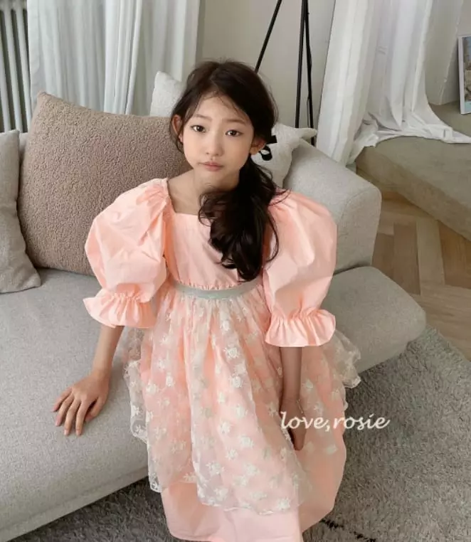 Love Rosie - Korean Children Fashion - #stylishchildhood - Roroa Sleeves Frill One-piece with Mom - 11