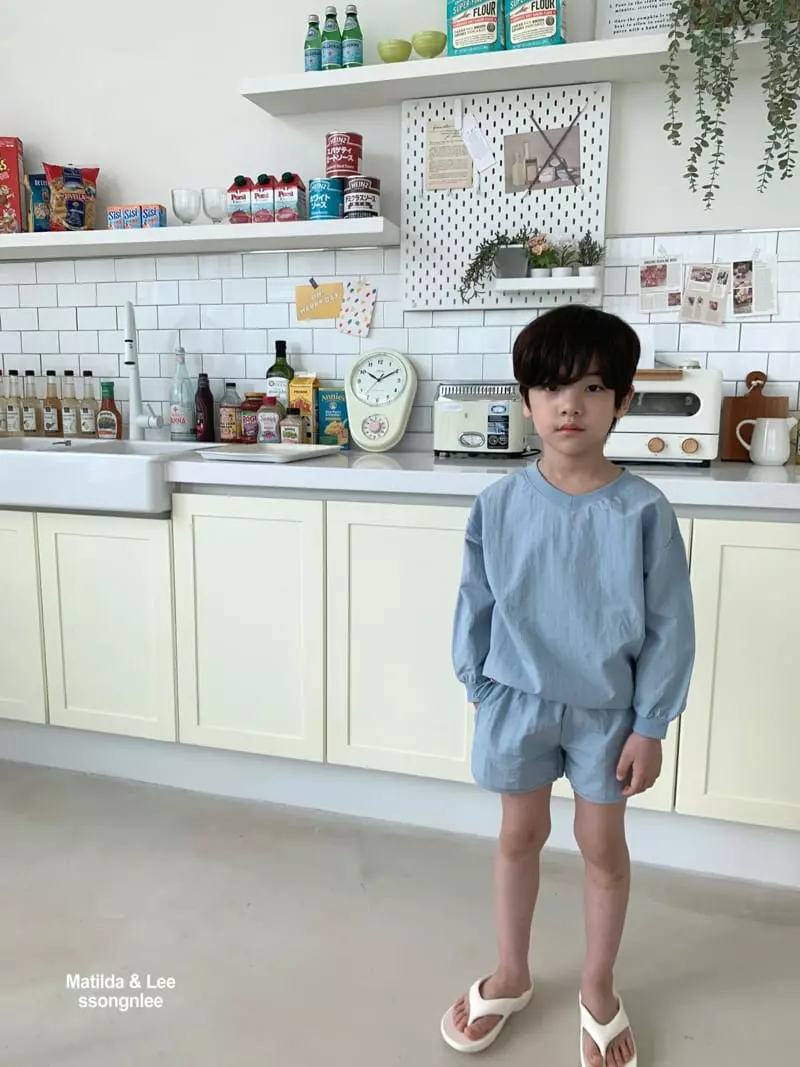 Matilda & Lee - Korean Children Fashion - #littlefashionista - V Top Bottom Set - 3