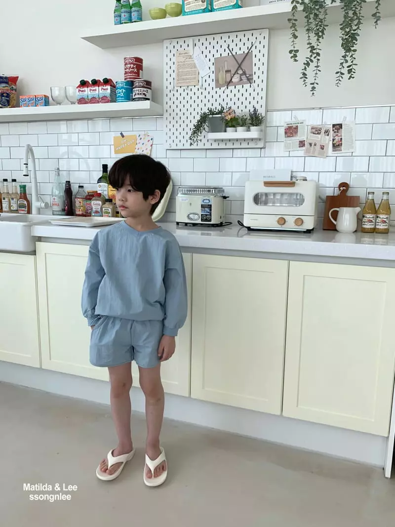 Matilda & Lee - Korean Children Fashion - #littlefashionista - V Top Bottom Set - 4