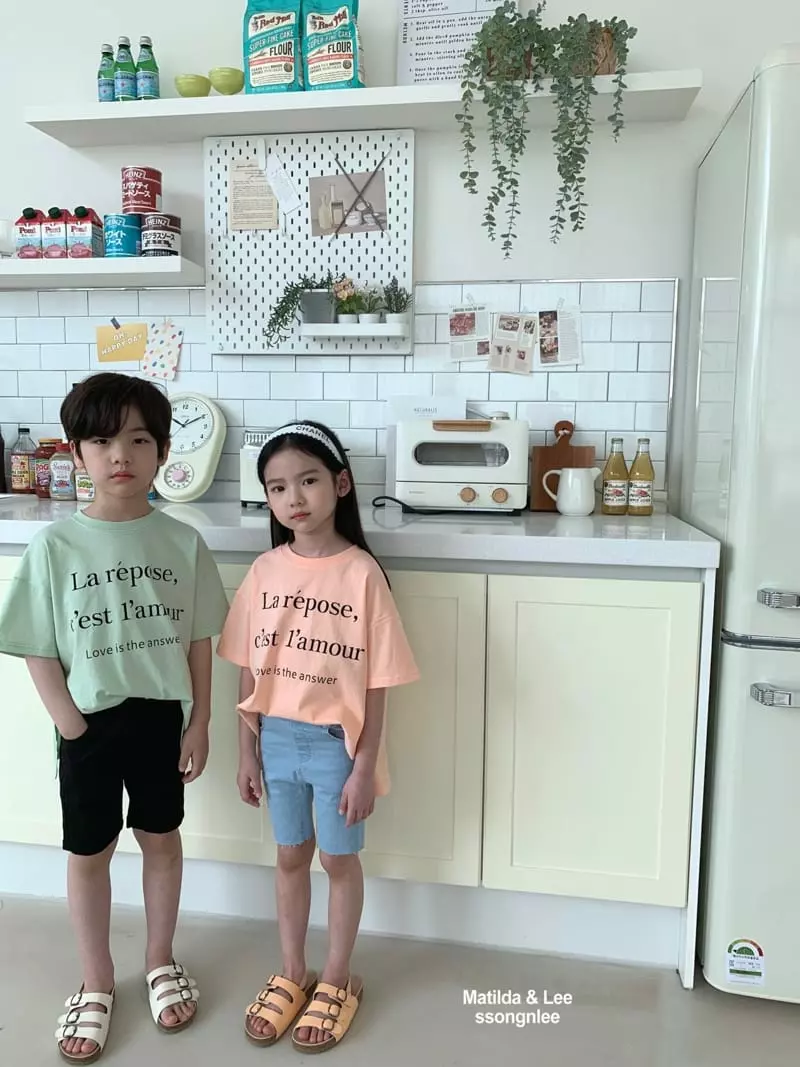 Matilda & Lee - Korean Children Fashion - #prettylittlegirls - Lettering Slit Tee