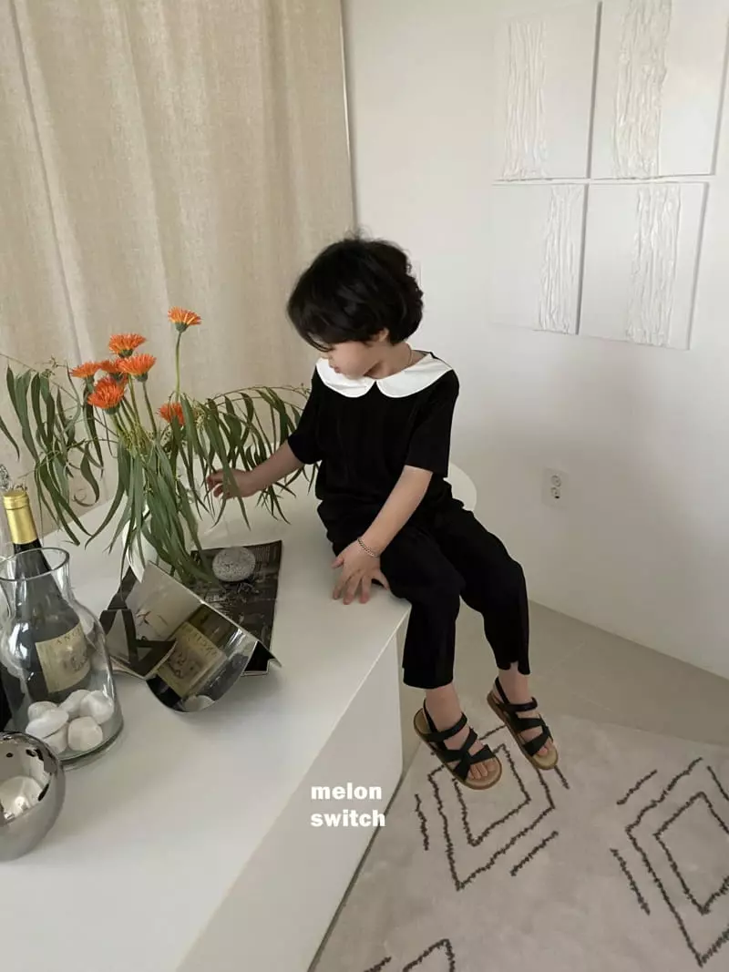 Melon Switch - Korean Children Fashion - #designkidswear - Circle Collar Pleats Top Bottom Set
