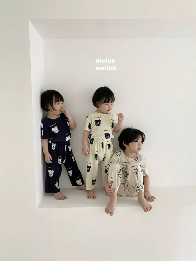 Melon Switch - Korean Children Fashion - #designkidswear - Bear Bear Pleats Top Bottom Set - 4