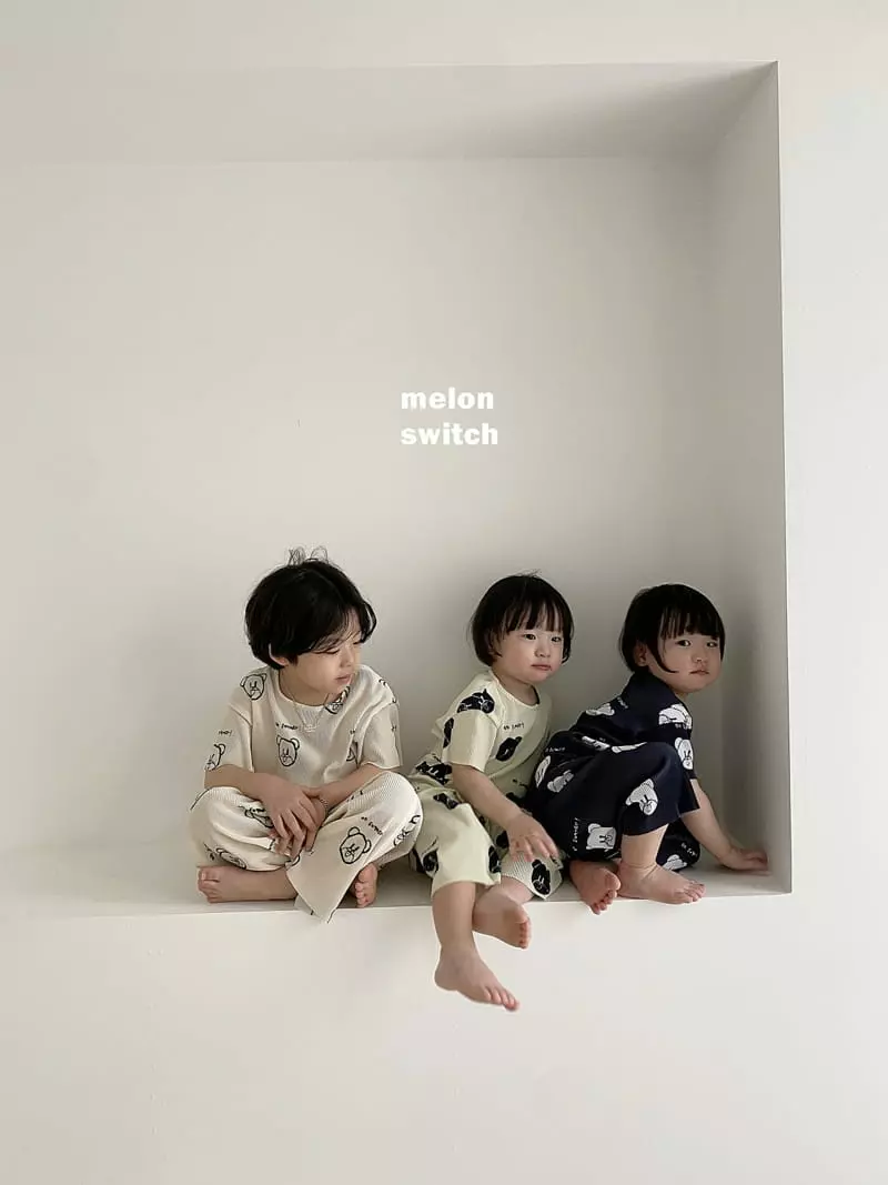 Melon Switch - Korean Children Fashion - #fashionkids - Bear Bear Pleats Top Bottom Set - 5