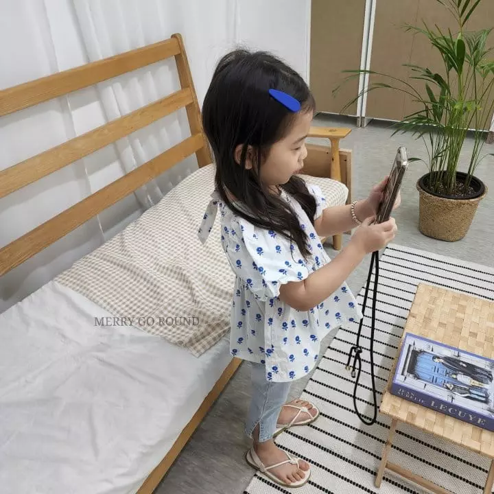 Merry Go Round - Korean Children Fashion - #discoveringself - Puff Ribbon Blouse - 8