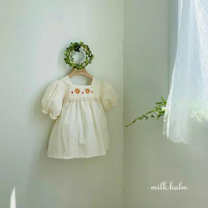 Milk Balm - Korean Children Fashion - #kidsshorts - Picnic Blouse