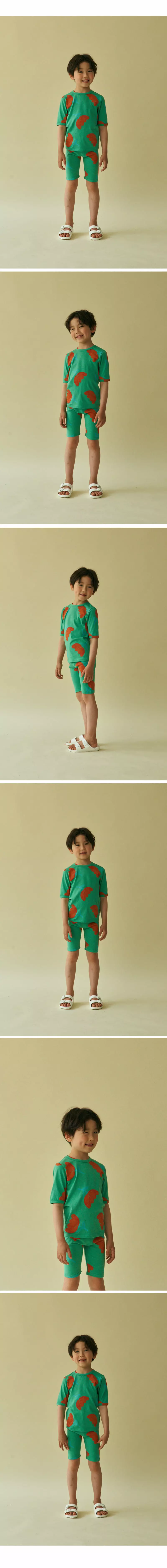 Mini Ps Market - Korean Children Fashion - #magicofchildhood - Pick Flower All Over Short Leggings - 3