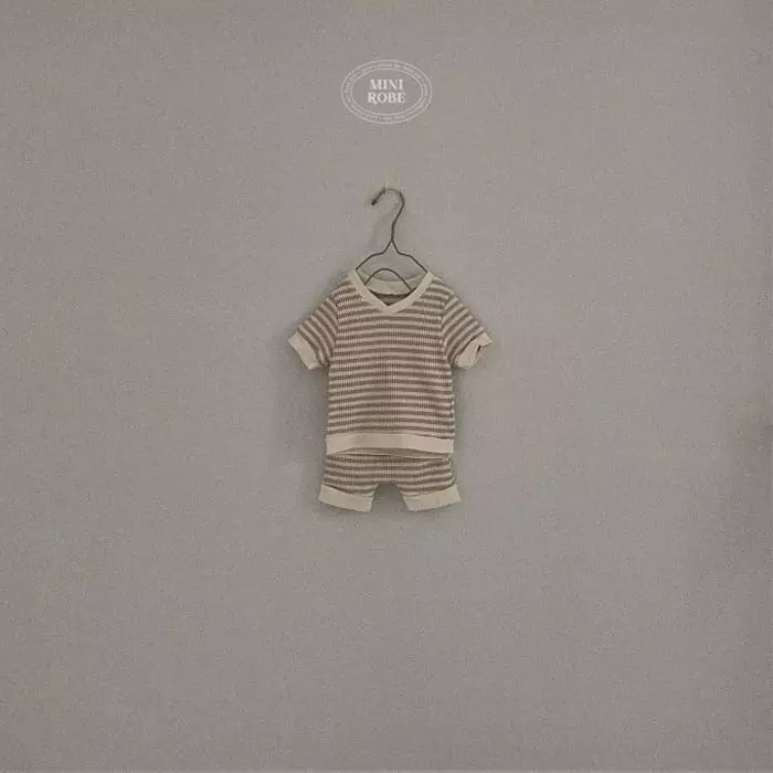 Mini Robe - Korean Baby Fashion - #babygirlfashion - Bebe Triangle Top Bottom Set - 2
