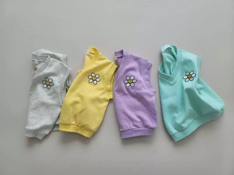 Moran - Korean Children Fashion - #Kfashion4kids - Daisy Embroidery Top Bottom Set - 5